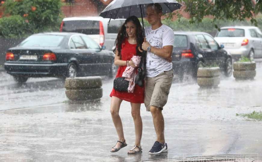 Vremenska prognoza za nedjelju: Kiša, pljuskovi i grmljavina u cijeloj BiH